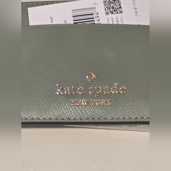 NWT Kate Spade Green Card Holder - Picture 4 of 4